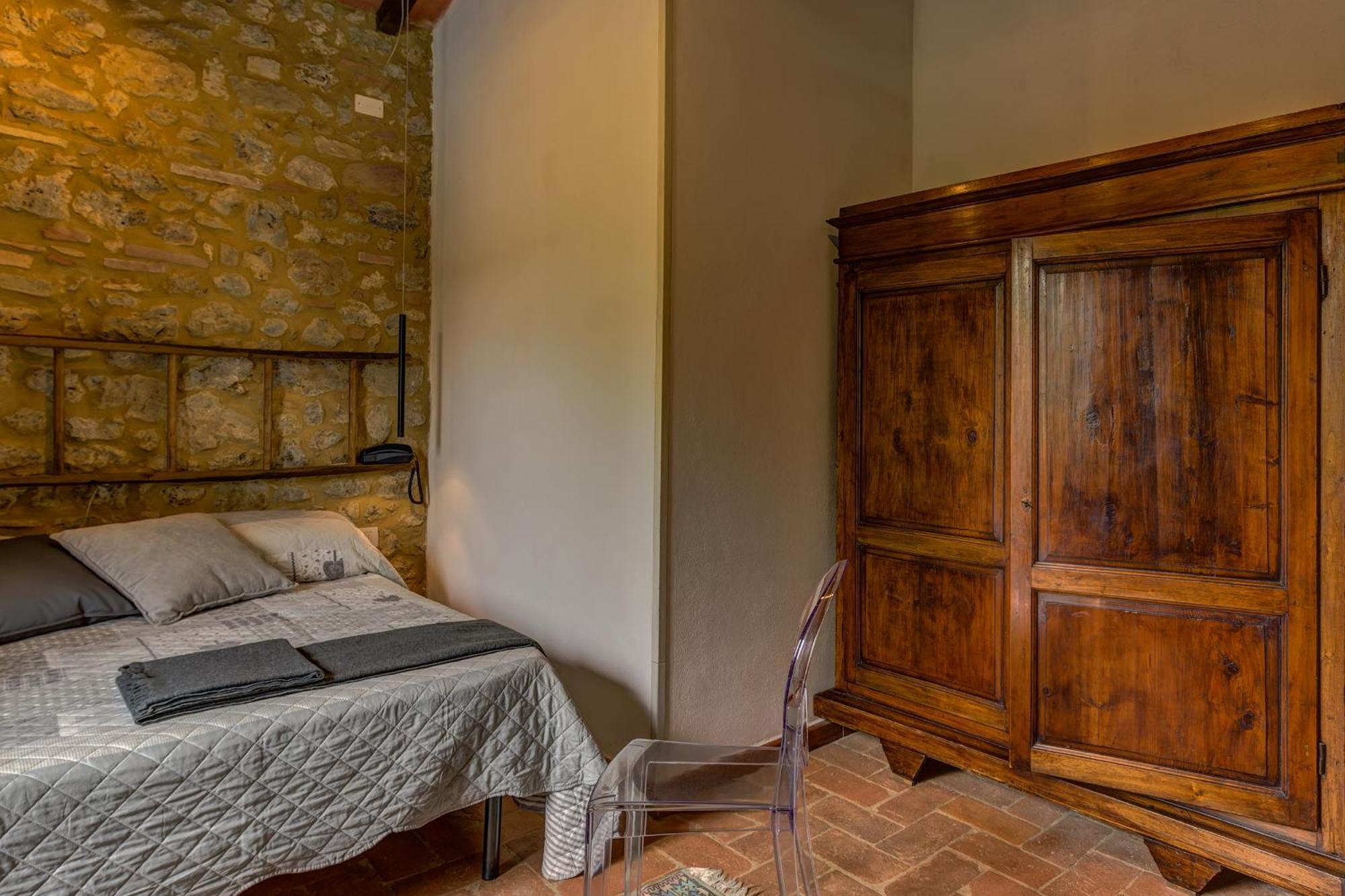 Agriturismo Casanova Di Pescille San Gimignano Eksteriør billede