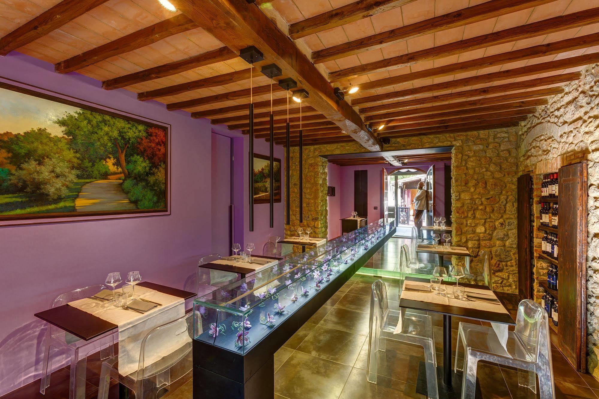 Agriturismo Casanova Di Pescille San Gimignano Eksteriør billede