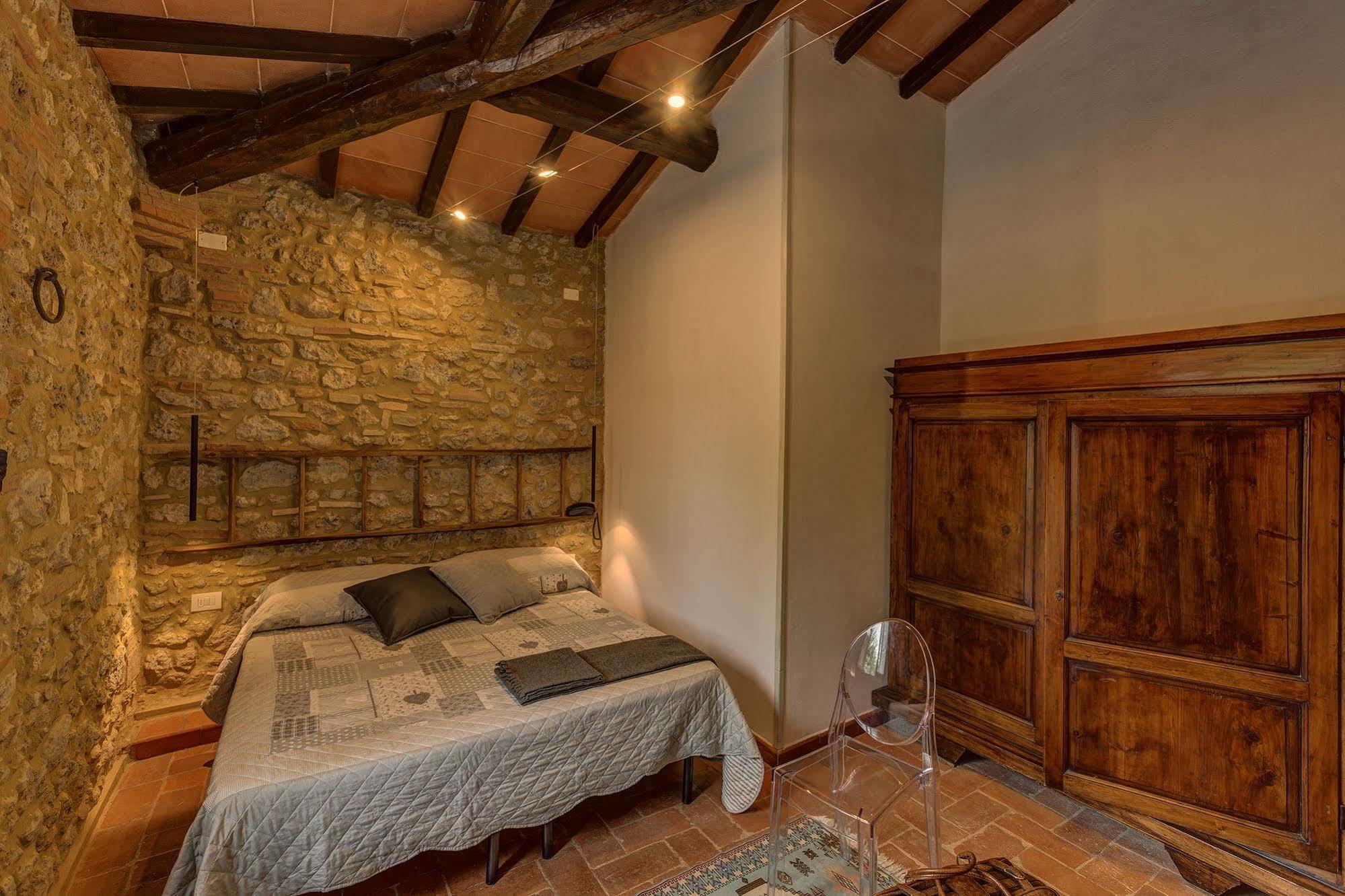 Agriturismo Casanova Di Pescille San Gimignano Eksteriør billede