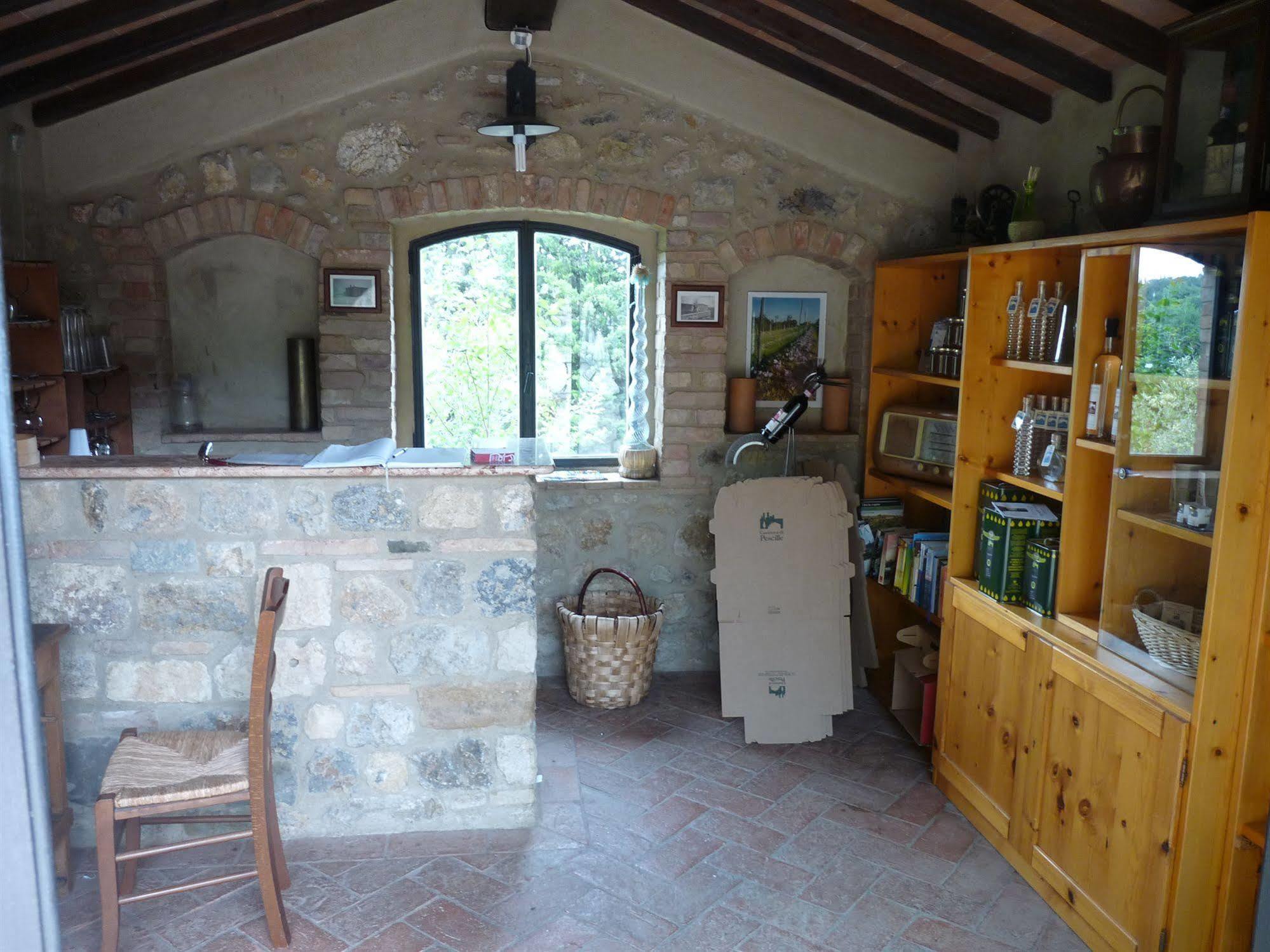 Agriturismo Casanova Di Pescille San Gimignano Eksteriør billede